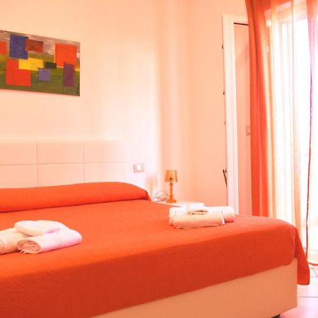 Bed & Breakfast Domus Pepe Scalea Luaran gambar