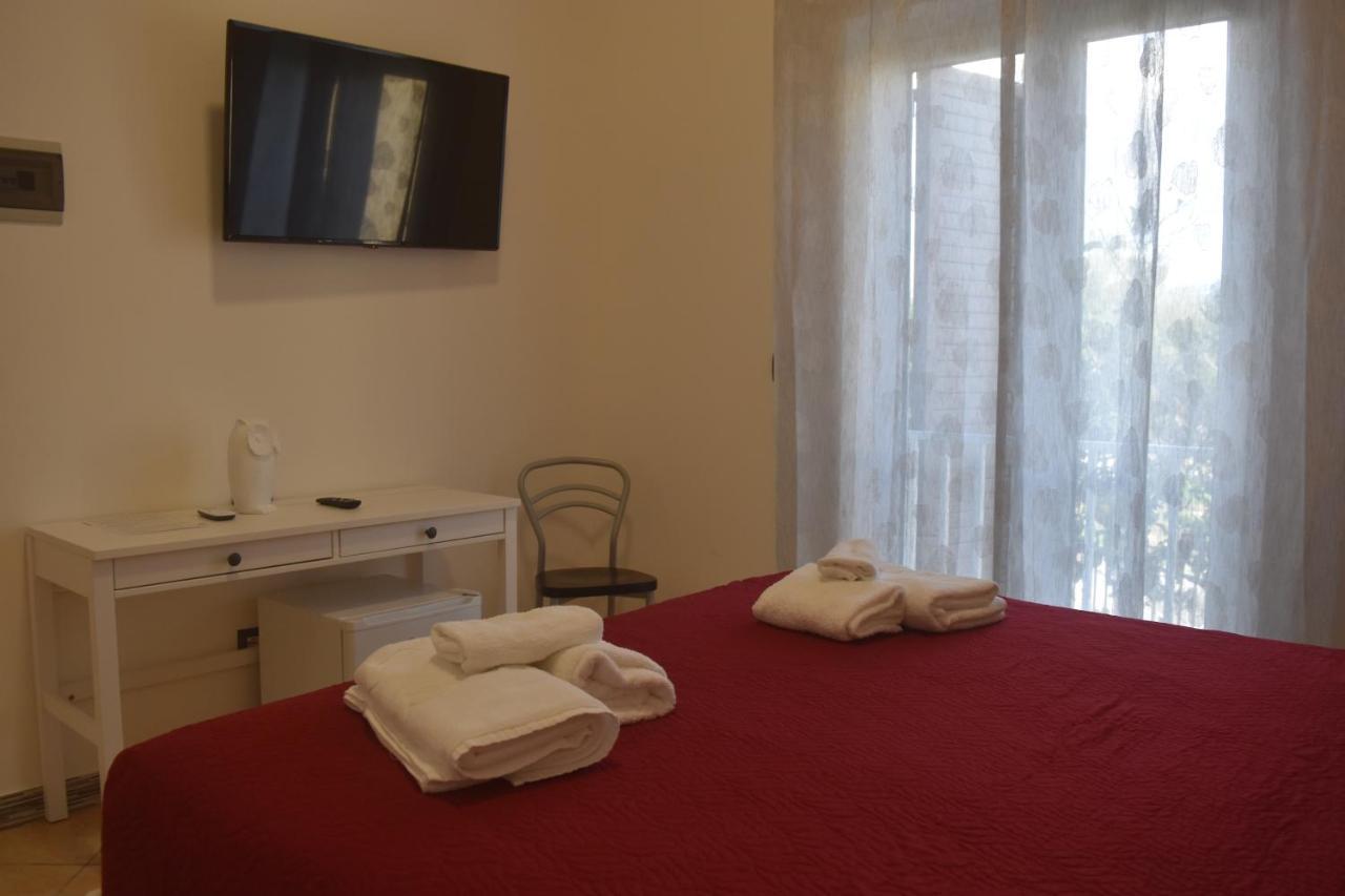 Bed & Breakfast Domus Pepe Scalea Luaran gambar